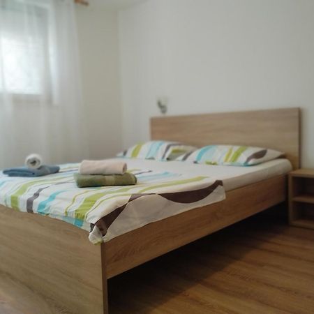 Apartman Tri Palme Gabonjin Экстерьер фото
